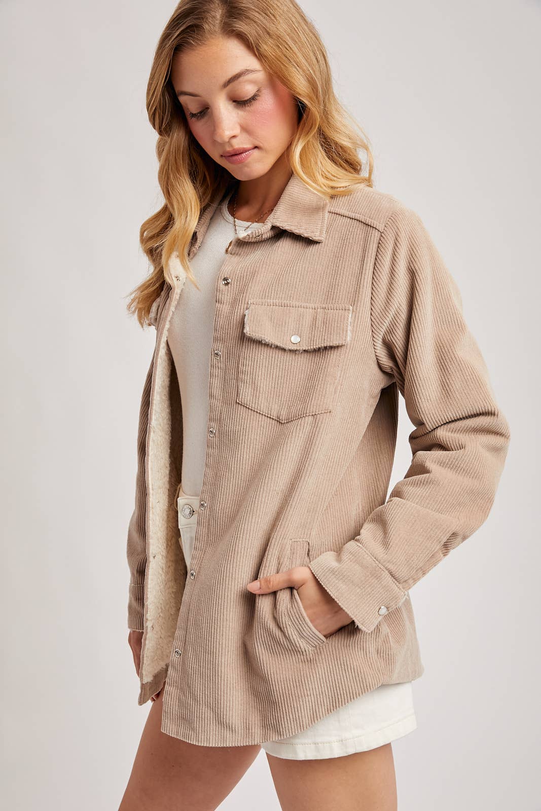 Bluivy - Wholesale Jacket - Women's - CORDUROY SHERPA-LINED JACKET60