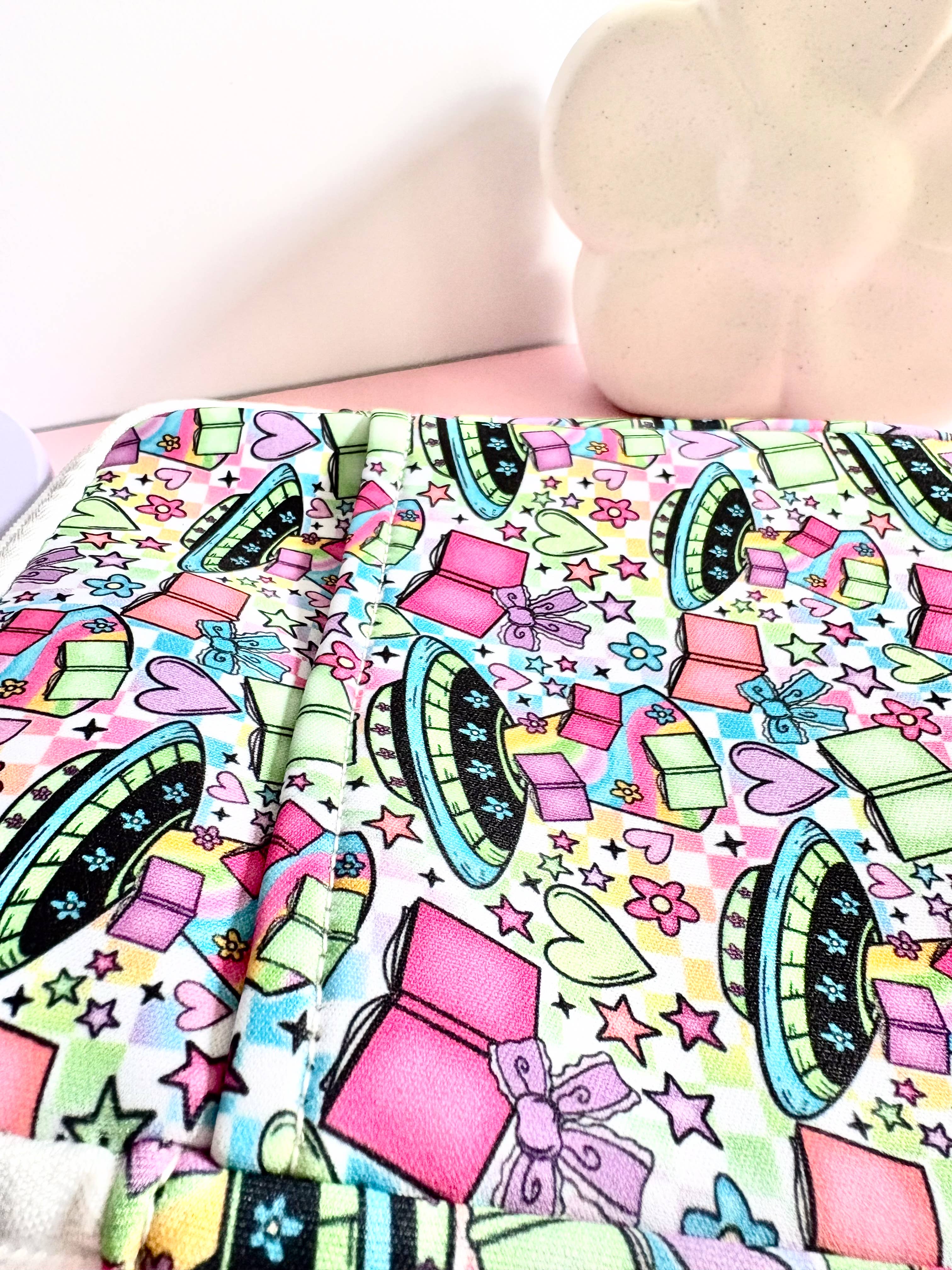 The Blush Hut - Wholesale Book Cover - UFO & Books Kindle Sleeve  - Kindle Accessory2