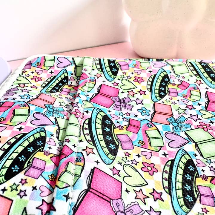 The Blush Hut - Wholesale Book Cover - UFO & Books Kindle Sleeve - Kindle Accessory2