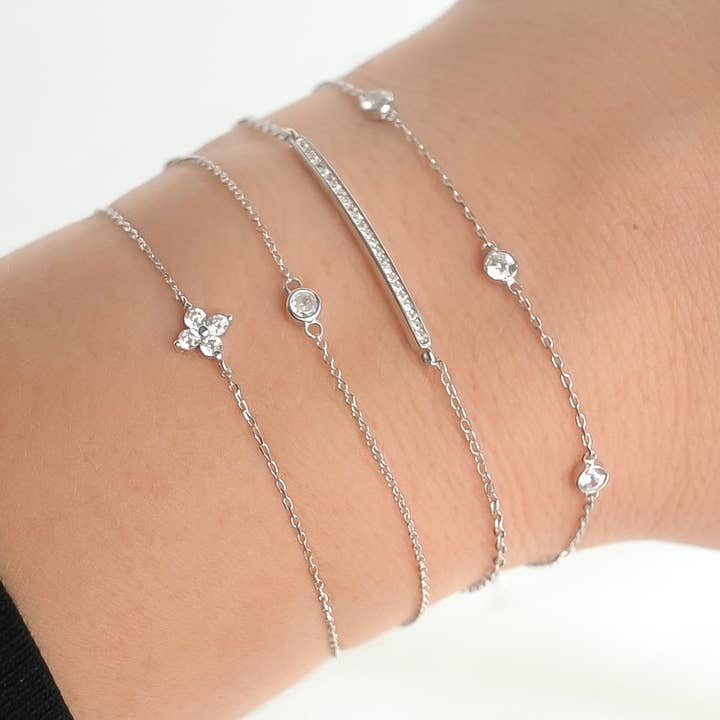 Blueyejewelry – Engroshandel Armbånd med vedhæng – Sølvarmbånd med diamanter - Bezel-armbånd - Kløverarmbånd