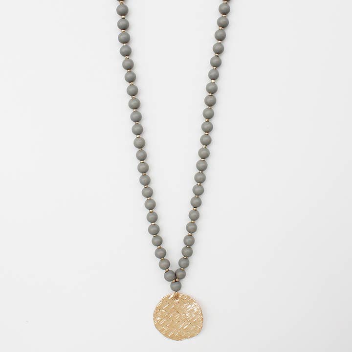 GRIS CADEN pour la vente par Meghan Browne Style