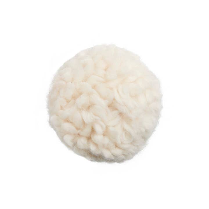 Le pompon en laine pour la vente par Sh*t That I Knit