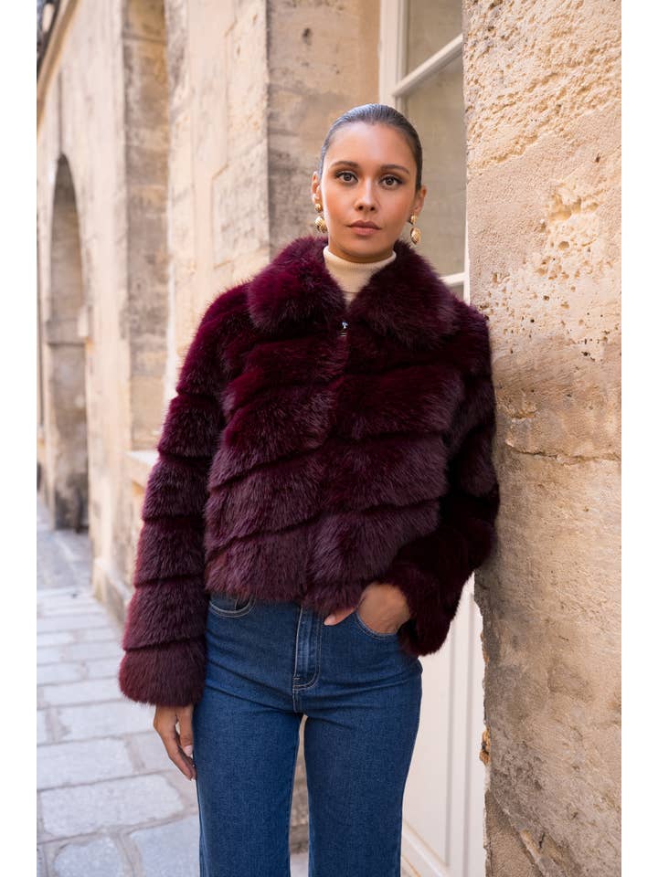 Attentif Paris - Wholesale Fur/Faux Fur Coat - Women's - Short faux fur coat with long hair and oblique stripes15