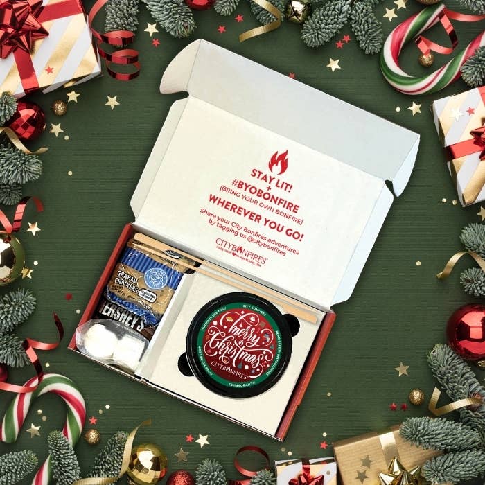 City Bonfires - Portable Fire Pits - Wholesale Fire Pit - S'mores Night Pack - Merry Christmas Limited Edition