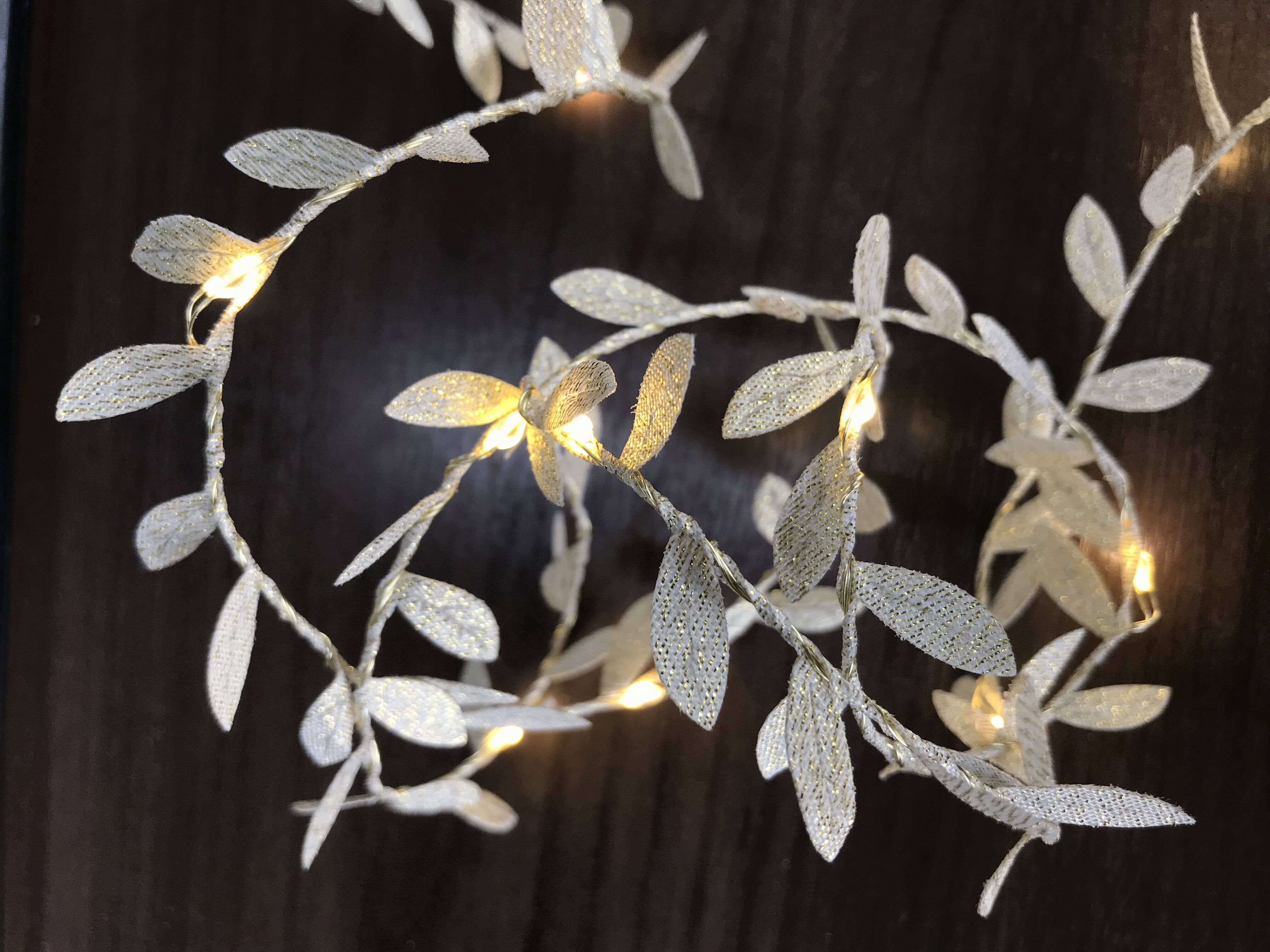 20 LED Gold Leaf Fairy Lights Battery Operated - warm white for wholesale on Faire2