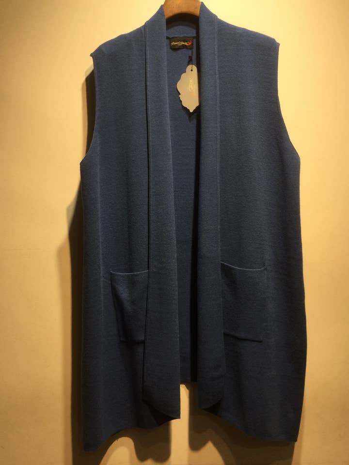 Gilet grande taille ( Taille unique ) pour la vente par Piment rouge 🌶️