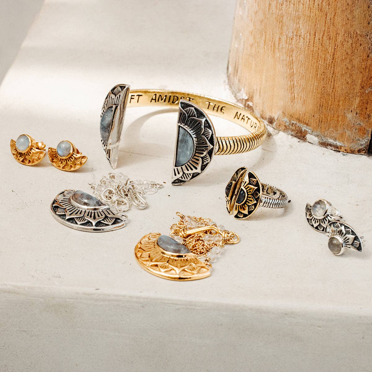 bahgsu jewels - Vendita all'ingrosso Anelli cocktail/statement - Anello mistico naturale - Pietra di luna12