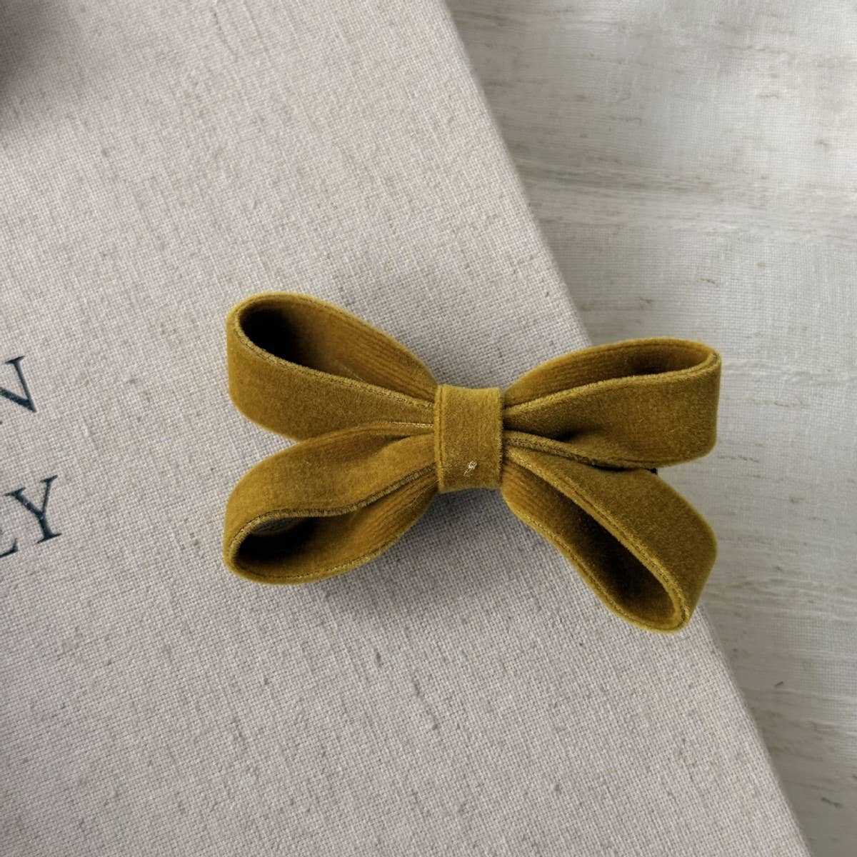 ACCITY - Wholesale Hair Clip - Women's - Velvet Bow Hair Clip Sweet Side Bang Pin_CWAHA078153