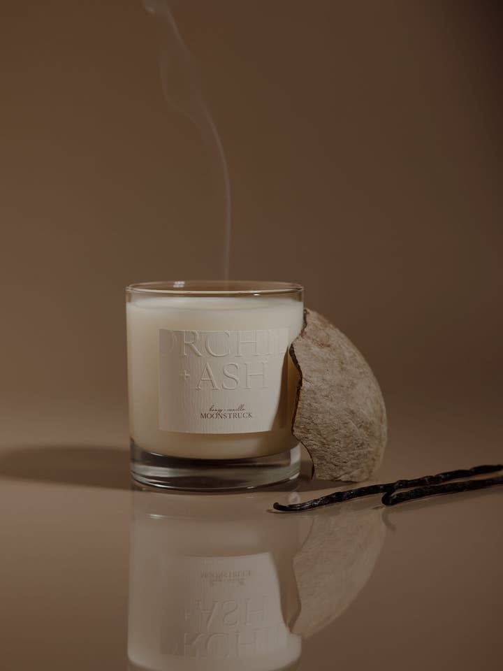 Miel + Vainilla | Vela natural MOONSTRUCK para venta al por mayor de Orchid + Ash