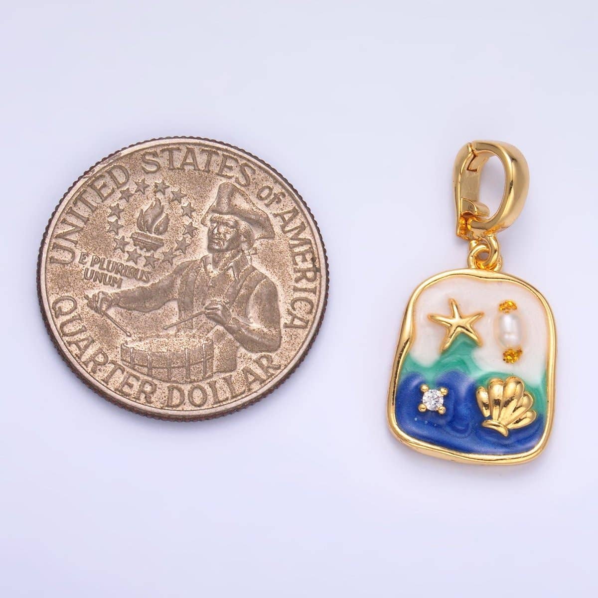 Aim Eternal - Vente Breloques/médailles personnalisées - Pendentif Charm Coquillage Océan Bleu Sous la Mer en Or Rempli 24K avec Bélière à Clip | AA-14661