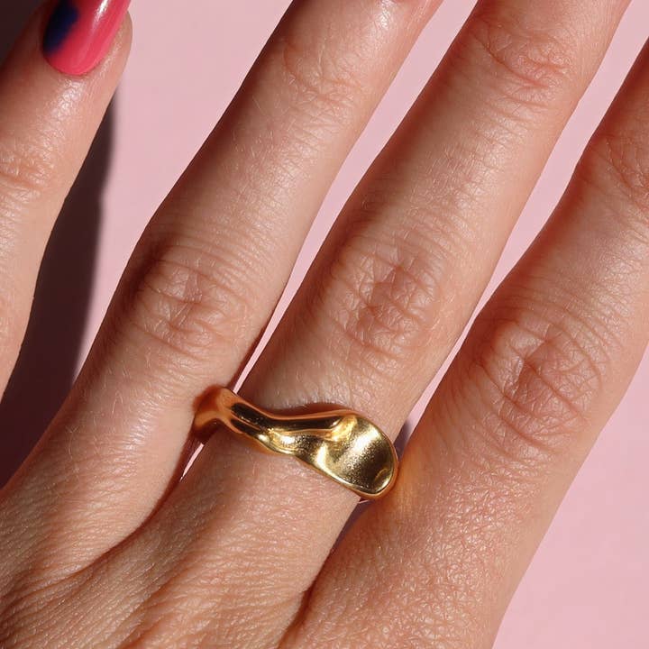 MeloMelo - Wholesale Band/Stacked Ring - Bennett - Liquid Gold Ring3