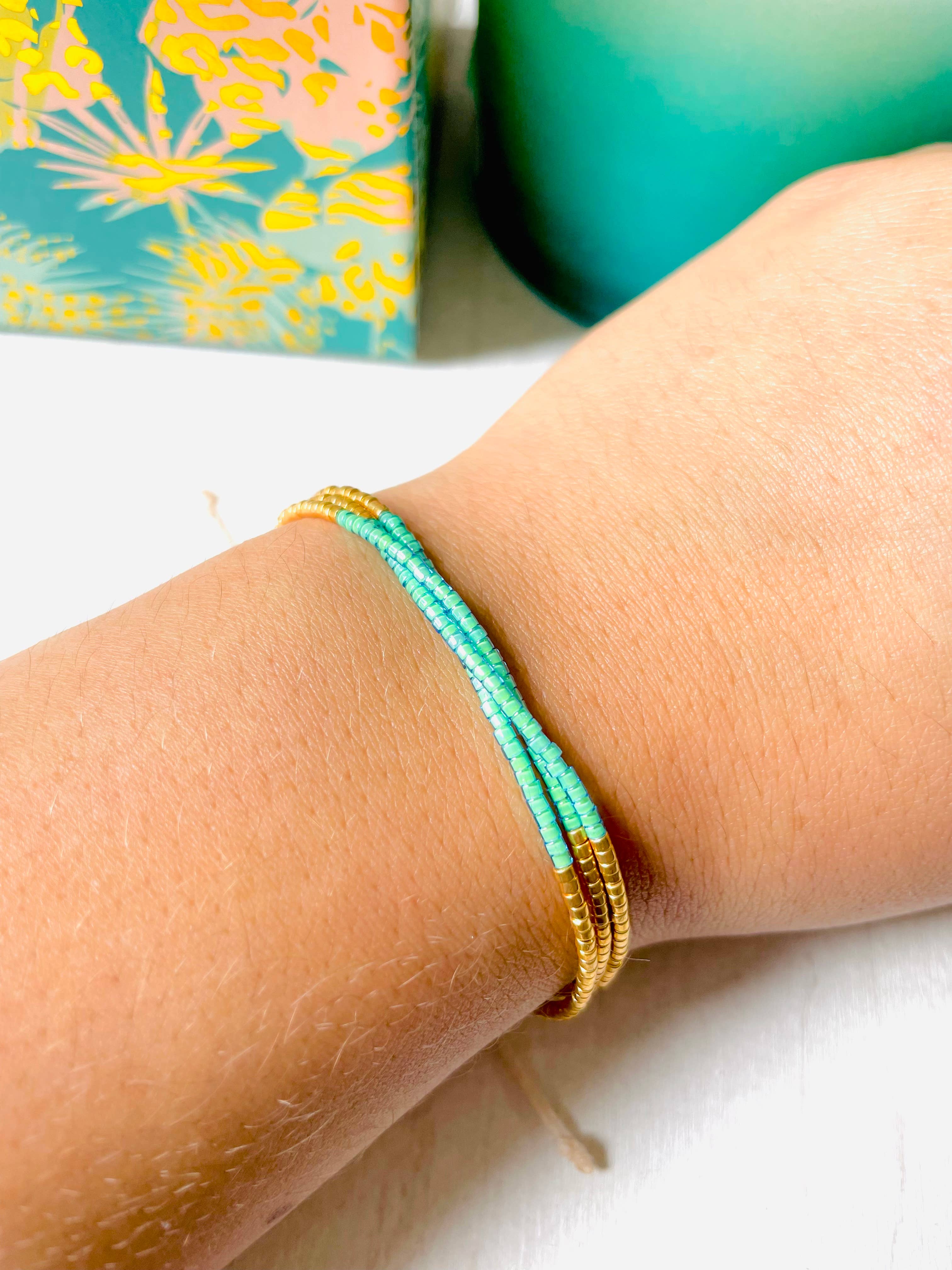 Atelline - Wholesale Beaded Bracelet - Adjustable Miyuki Pearl Bracelet in Waxed Cord, Rocaille1