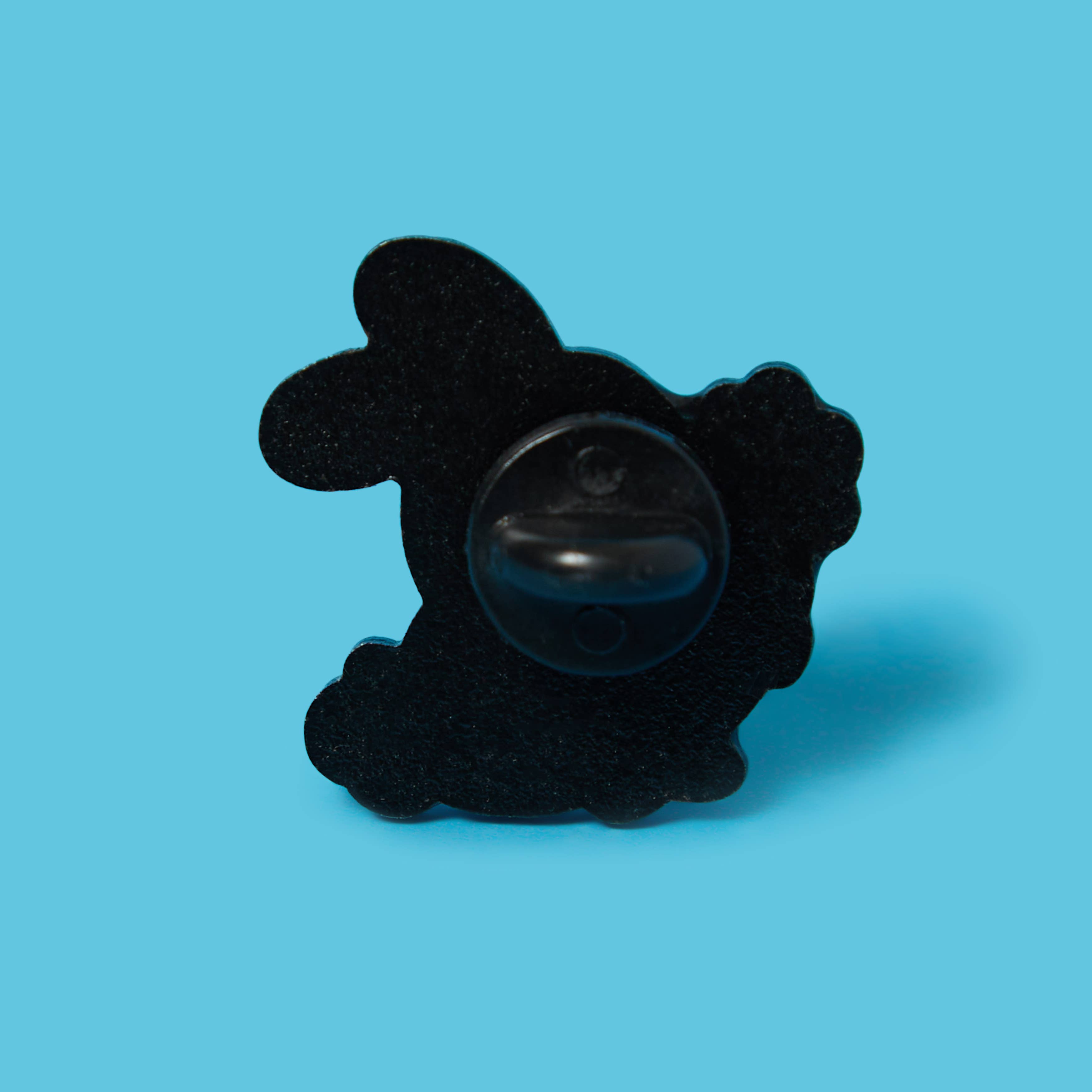 Higglebees - Wholesale Lapel Pin/Button - Bunny Rabbit - Enamel Pin Badge2