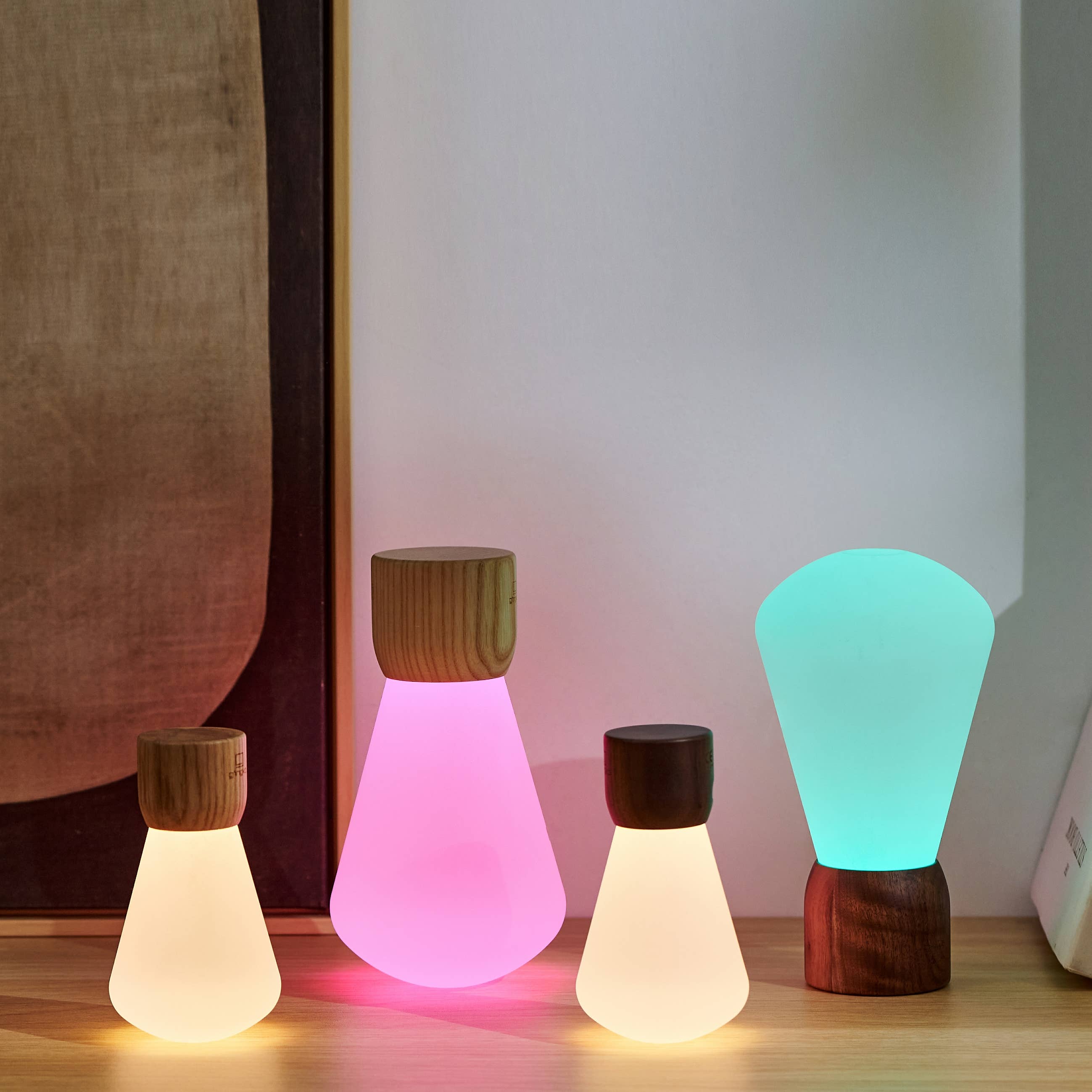 Gingko Design – wholesale Accent/desk lamp – Pentagon Portable Desk Bulb11