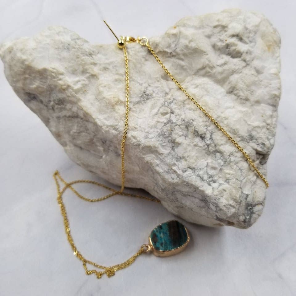The Pretty Jewellery - Wholesale Pendant/Charm Necklace - Gold Plated Natural Stone Necklace1