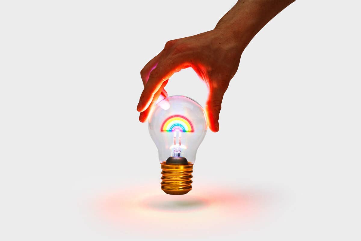 SUCK UK Ltd - USA - Wholesale Light Bulb/Puck - Cordless Rainbow Lightbulb1