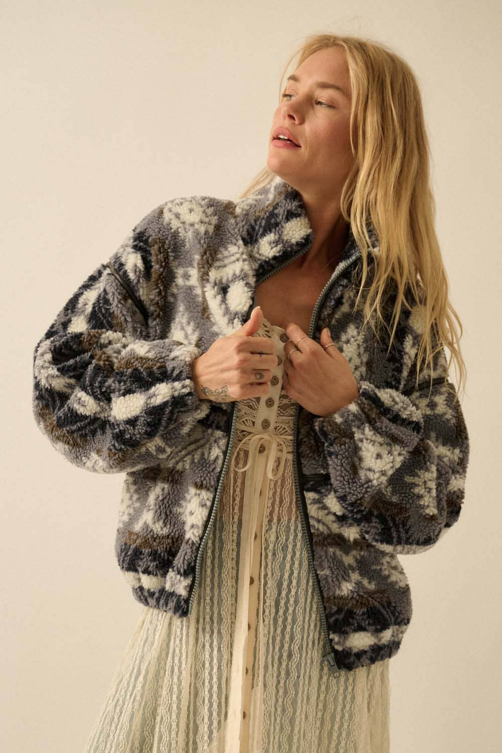 Promesa USA - Vendita all'ingrosso Giacca - Donna - Giacca in Pile Sherpa con Cerniera e Stampa Geometrica8