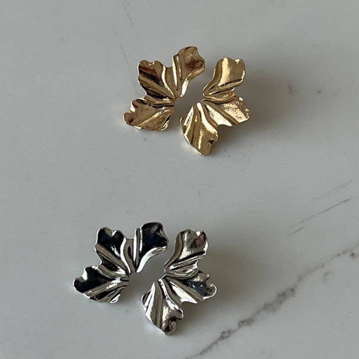 Blumenohrringe für den Großhandel von Stirling Thyme