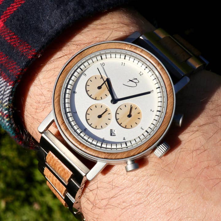 Graham klocka i återvunnet whiskyfat trä för wholesale av Mathieu Blanchard