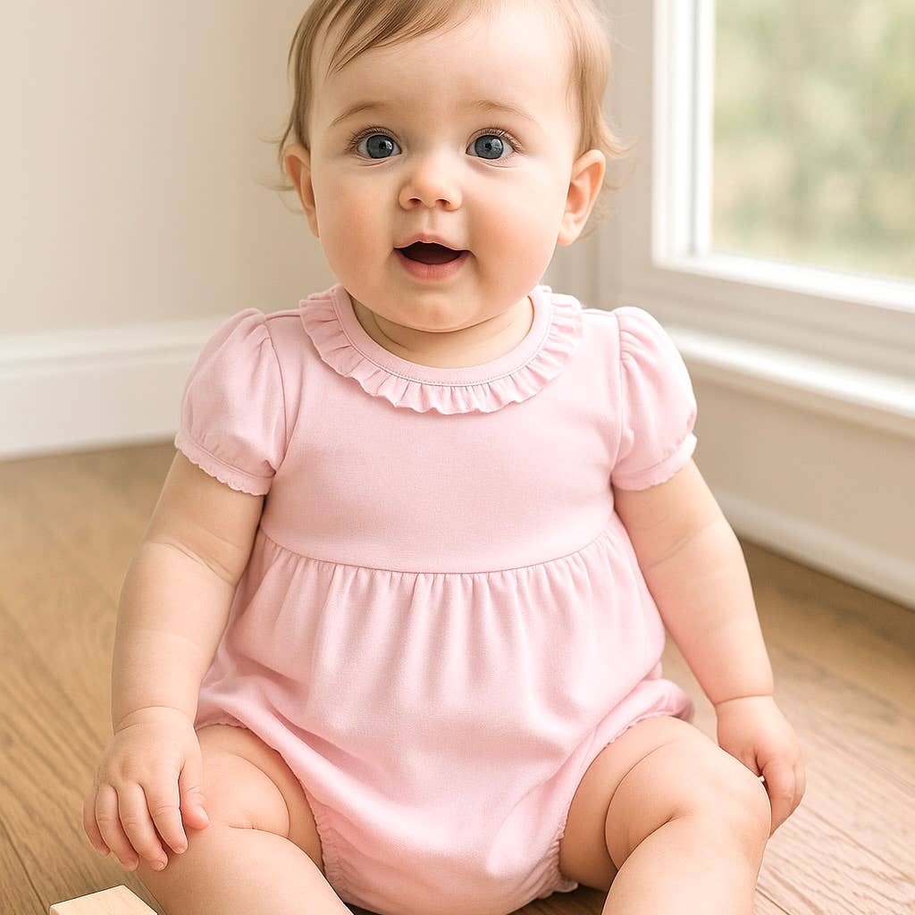 Magnolia Baby – Bodysuit - Bebé por atacado – Essentials Solid Ruffle Bubble - Rosa0