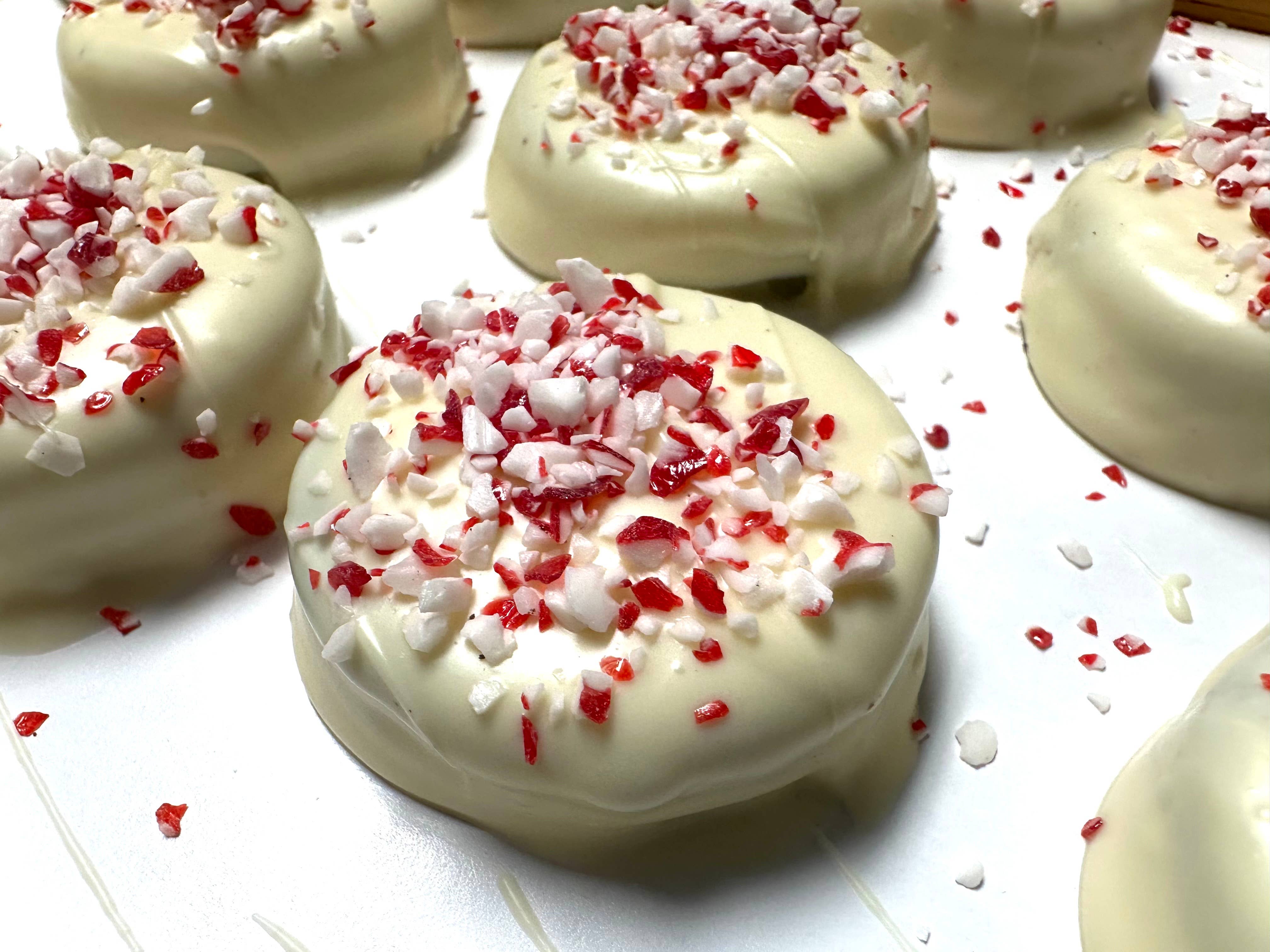 O'Shea's Candies Sweet Shop - Wholesale Chocolate Covered Sweets -  5 Pack O’Oreo “White Choc Peppermint” Upscale Tray10