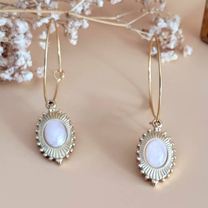 La Passirose creooloorbellen in kwarts voor wholesale door Sophie Bijoux