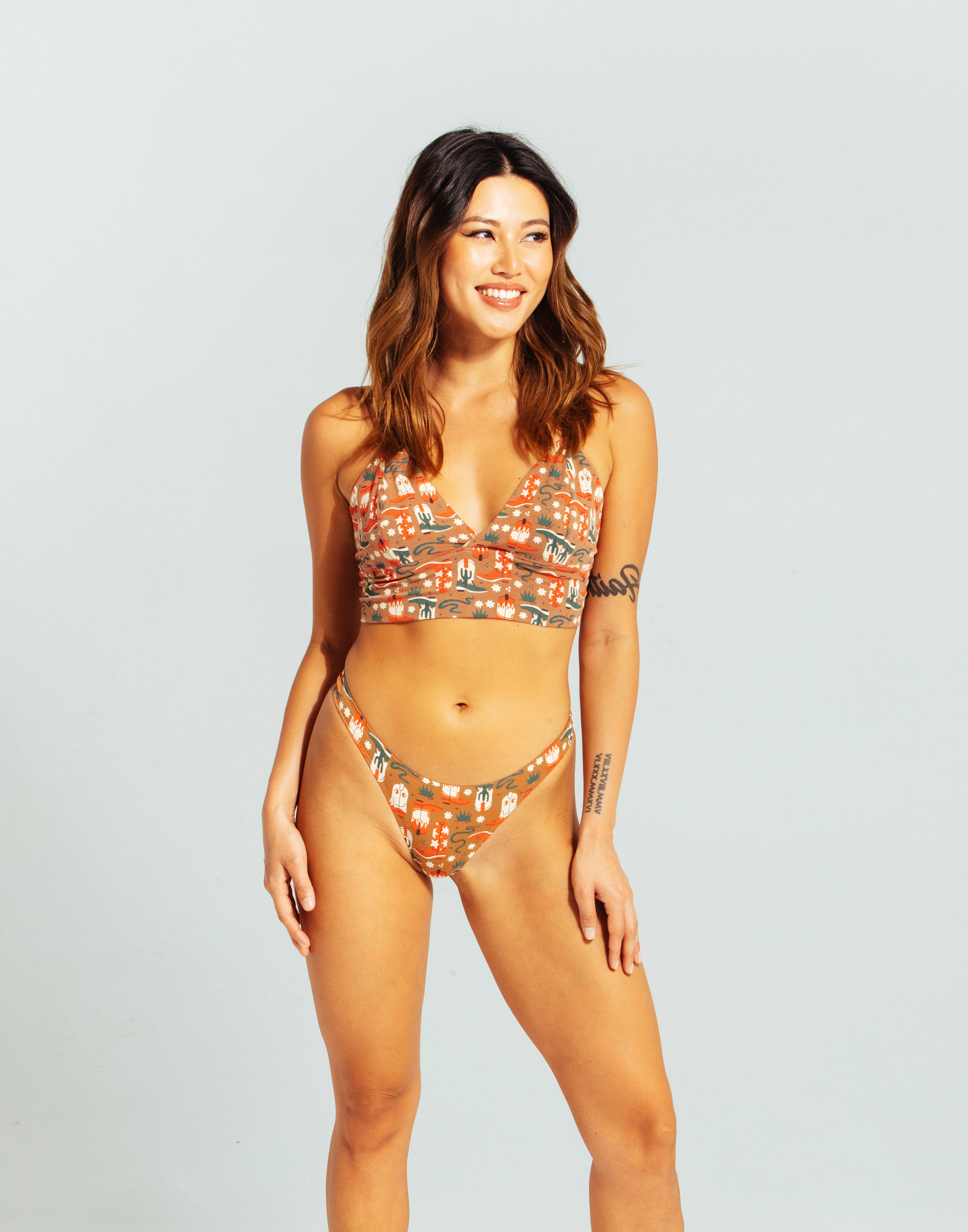 Botas e cobras Botas de tanga clássicas 'n snakes para venda a revendedores na Faire1