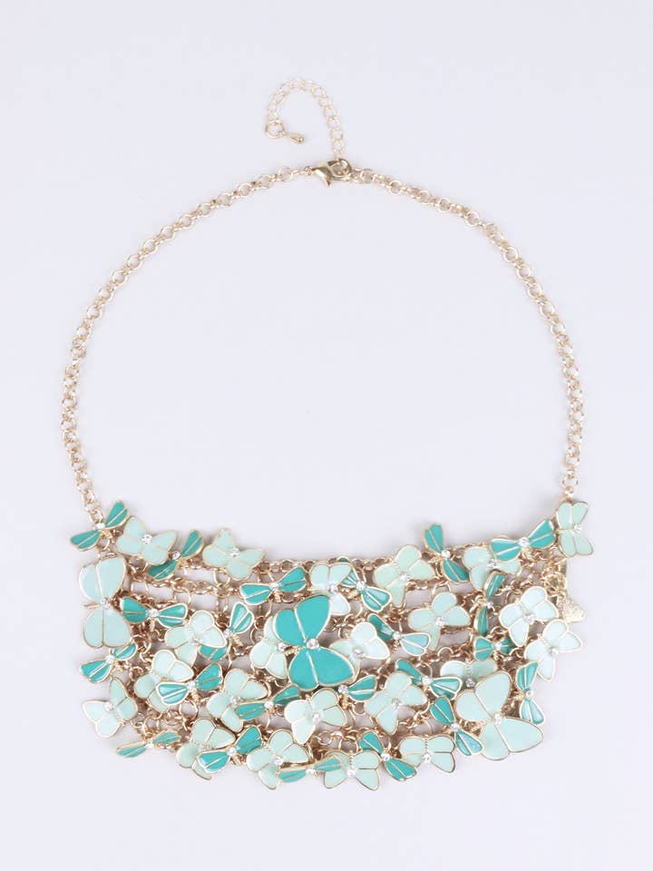 Collana Lovemystyle con farfalle verdi per la vendita all'ingrosso da parte di LoveMyStyle