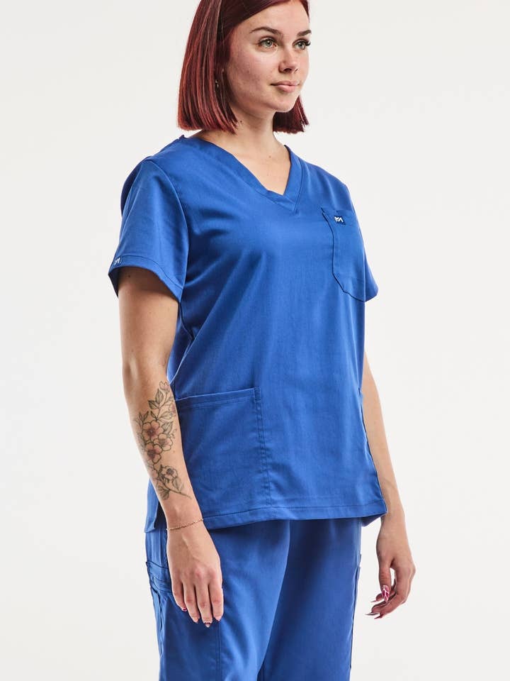 AELIN - Wholesale Healthcare Uniform - Women's - EMMA Jogger - Tenue médicale - Femme - Bleu roi3