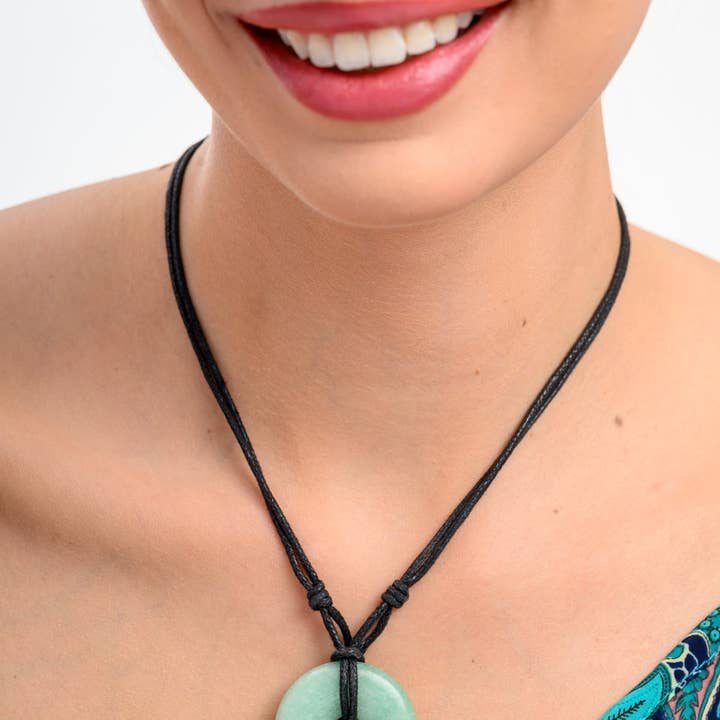 Henna Shoppe - Wholesale Pendant/Charm Necklace - Jade Ring Pendant Necklace