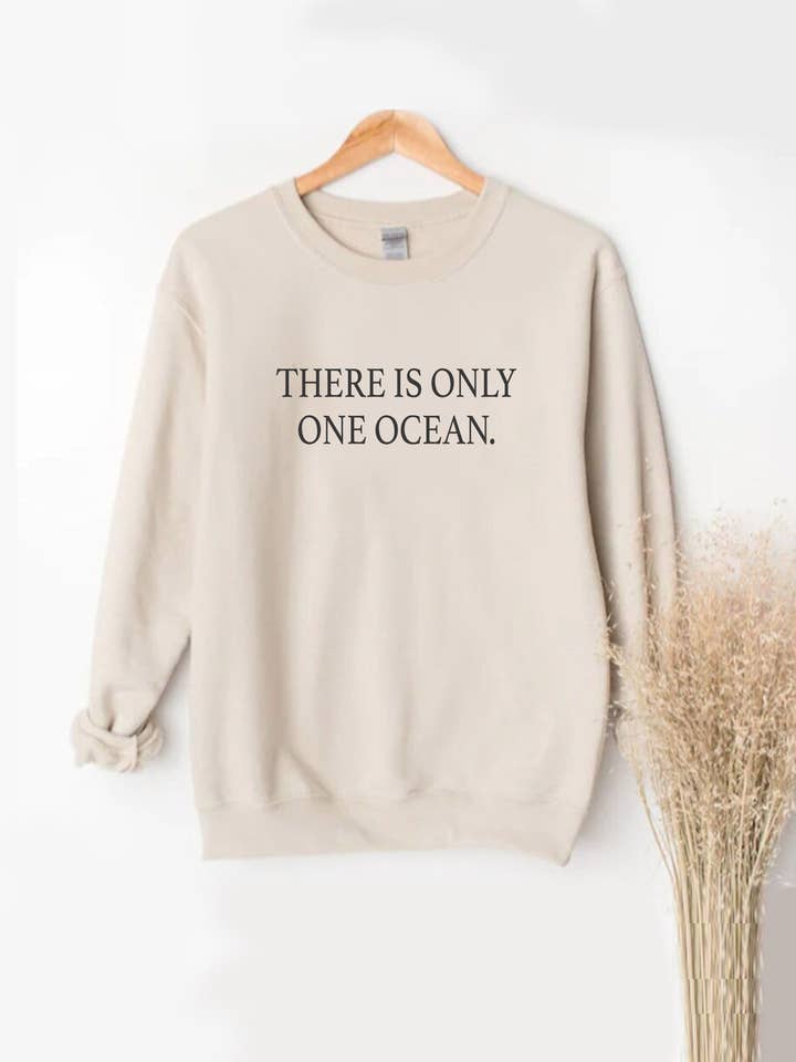 Sweat-shirt graphique - Il n'y a qu'un seul lettrage océanique pour la vente par PINK NABI