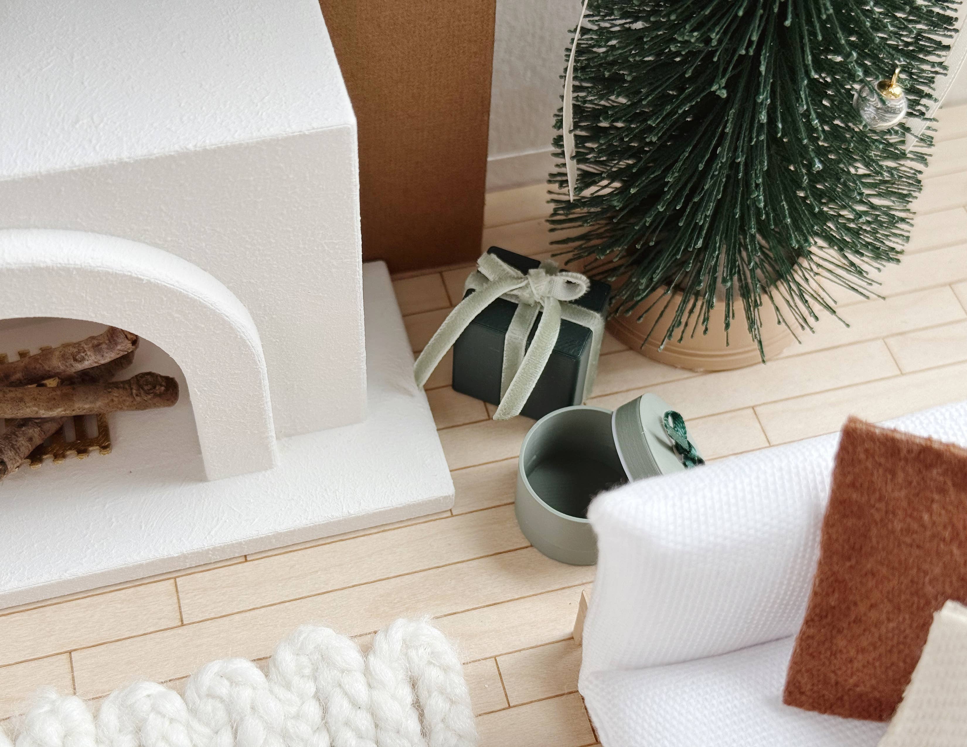 Miniette - Wholesale Christmas decoration - Miniature Holiday Decor Set – 20 Pieces8