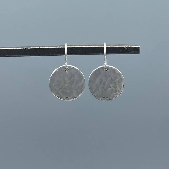 Brincos de disco martelado por atacado de Something Silver