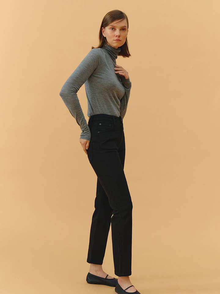 Bad Romance Two Shots High Rise Straight Crop Jeans for wholesale on Faire4