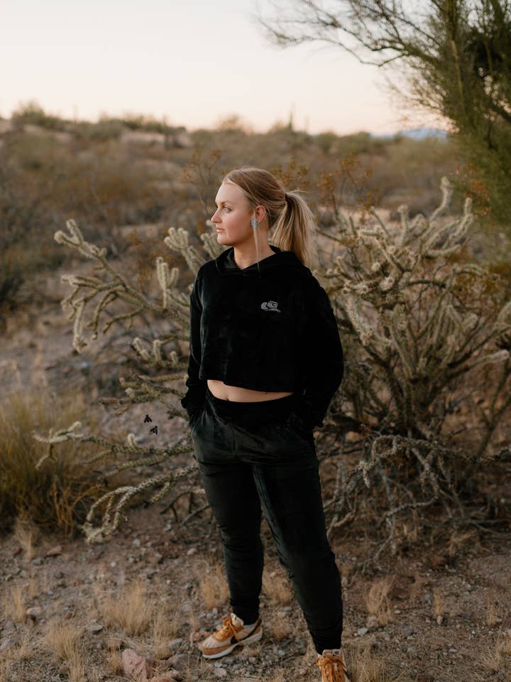 2 Fly Co - Wholesale Lounge Sweatpants/Joggers - Women's - HOWDY COUTURE JOGGERS