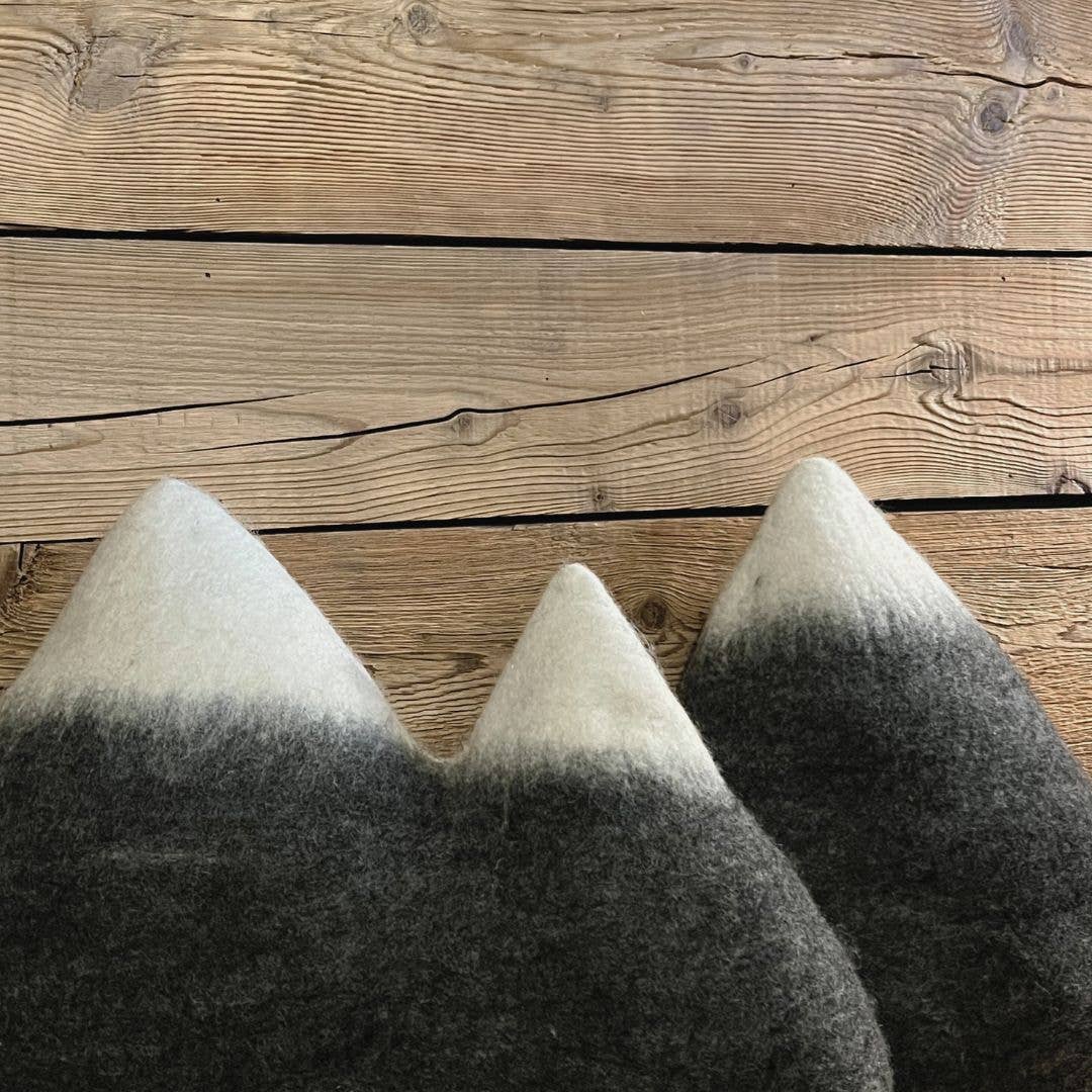 New Heidi - Wholesale Decorative Tabletop Object - Simple Mountain decorative felt cushion - Ethical and artisanal creation New Heidi2