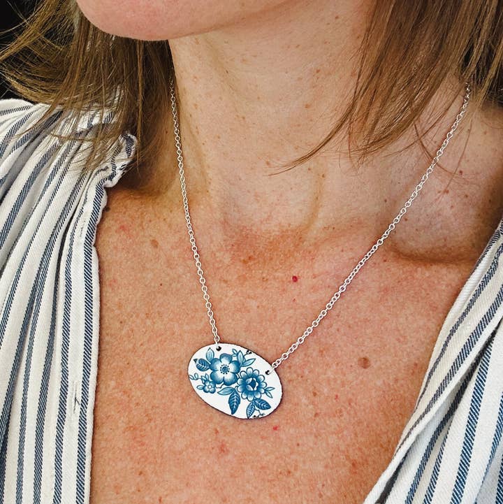 Rising Jewelry - Wholesale Pendant/Charm Necklace - Flower Necklace, Blue Heritage, Vintage Floral Jewelry Gift2