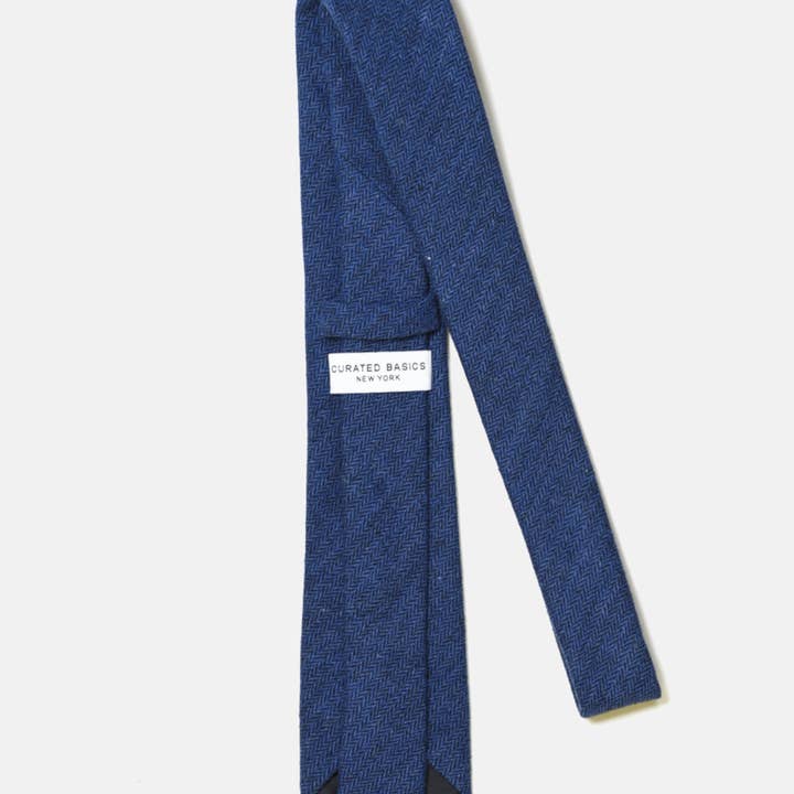 Curated Basics – wholesale Necktie – Men’s – Navy Herringbone Tie1