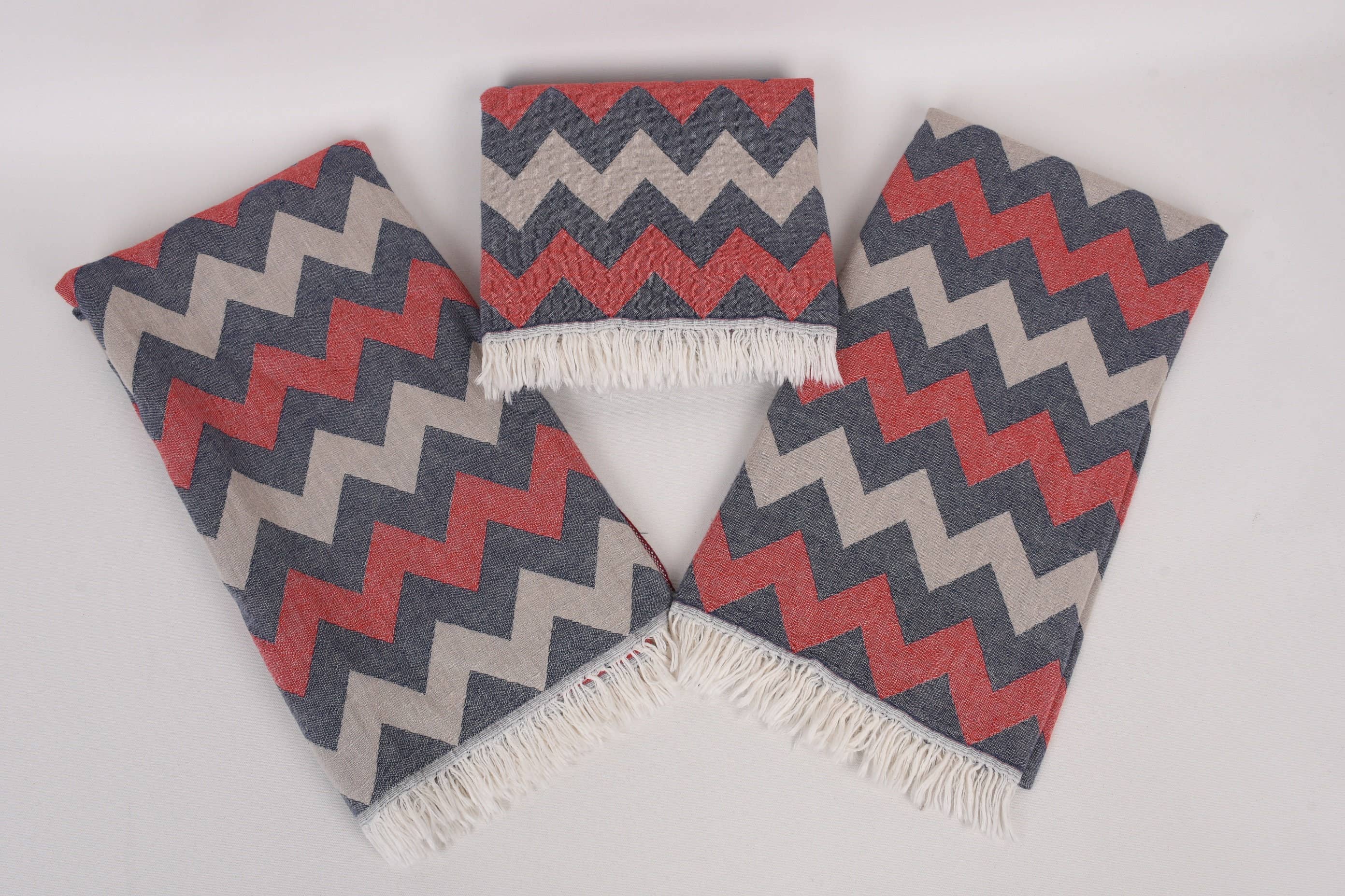 Organic Turkish Towels – wholesale Beach towel – Beach Towels, Red-Navy Blue Chevron Towel7