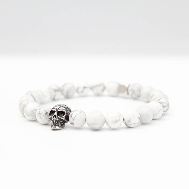 Howlite skalle Armband 8mm för wholesale av Purestone