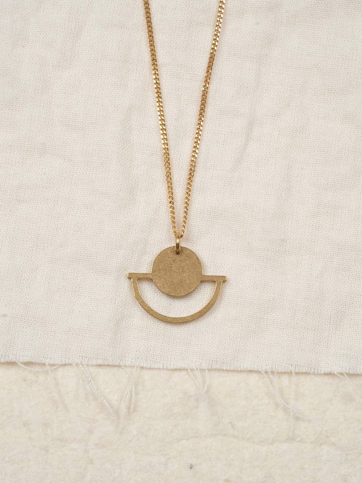 UNIVERSE HALSKETTE // Gold, Nachhaltig, Fair, Schmuck für den Großhandel von BRASSCAKE Jewelry