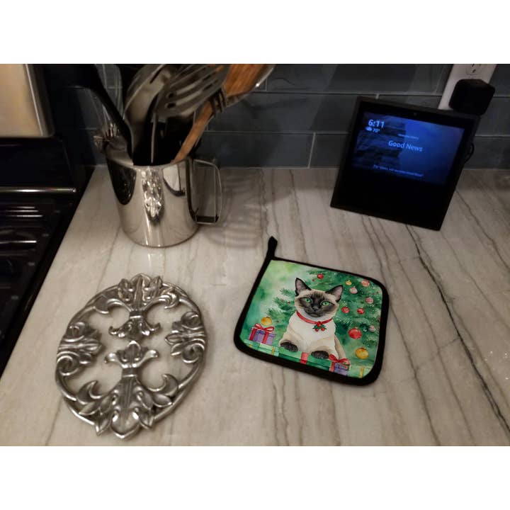 Caroline's Treasures - Vente Gants de cuisine/maniques - Maniques Siamese Cat By the Christmas Tree DAC72561
