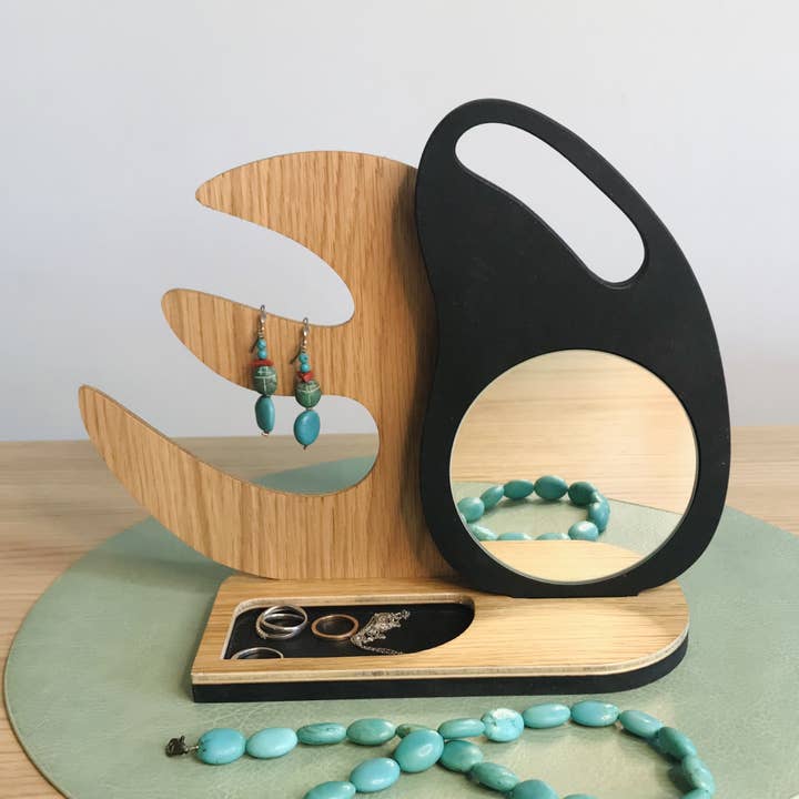 Schmuckständer mit Spiegel „GEM“ aus Holz für den Großhandel von DikromA