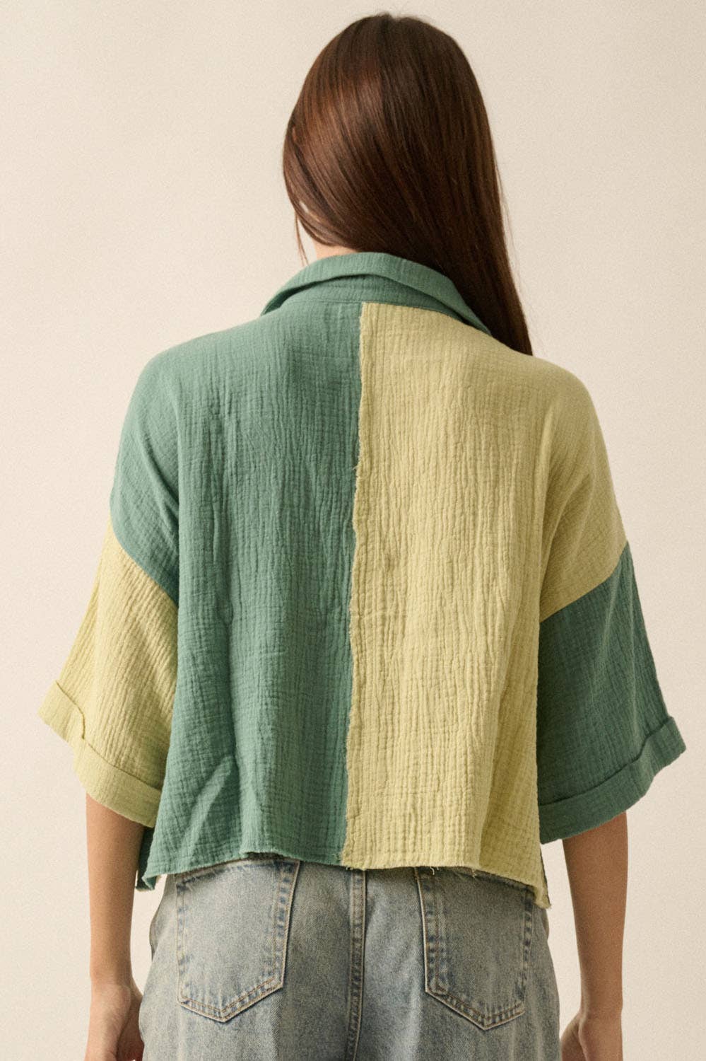 Promesa USA - Vendita all'ingrosso Camicia button down - Donna - Camicia con orlo grezzo in cotone increspato a blocchi di colore11