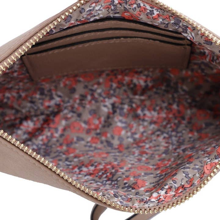 MiMi Wholesale - Wholesale Shoulder Bag - Women's - FC20495 Eliza Front Tassel Pocket 2 in 1 Hobo Shoulder Bag S13