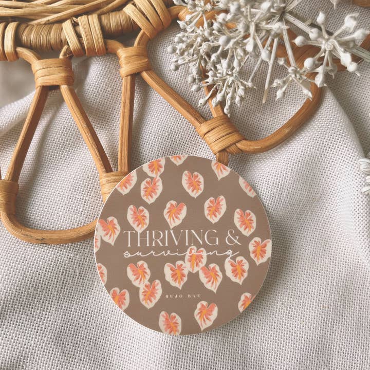 Prospérer & Survivre | Autocollant Vinyle pour la vente par Bujo Bae