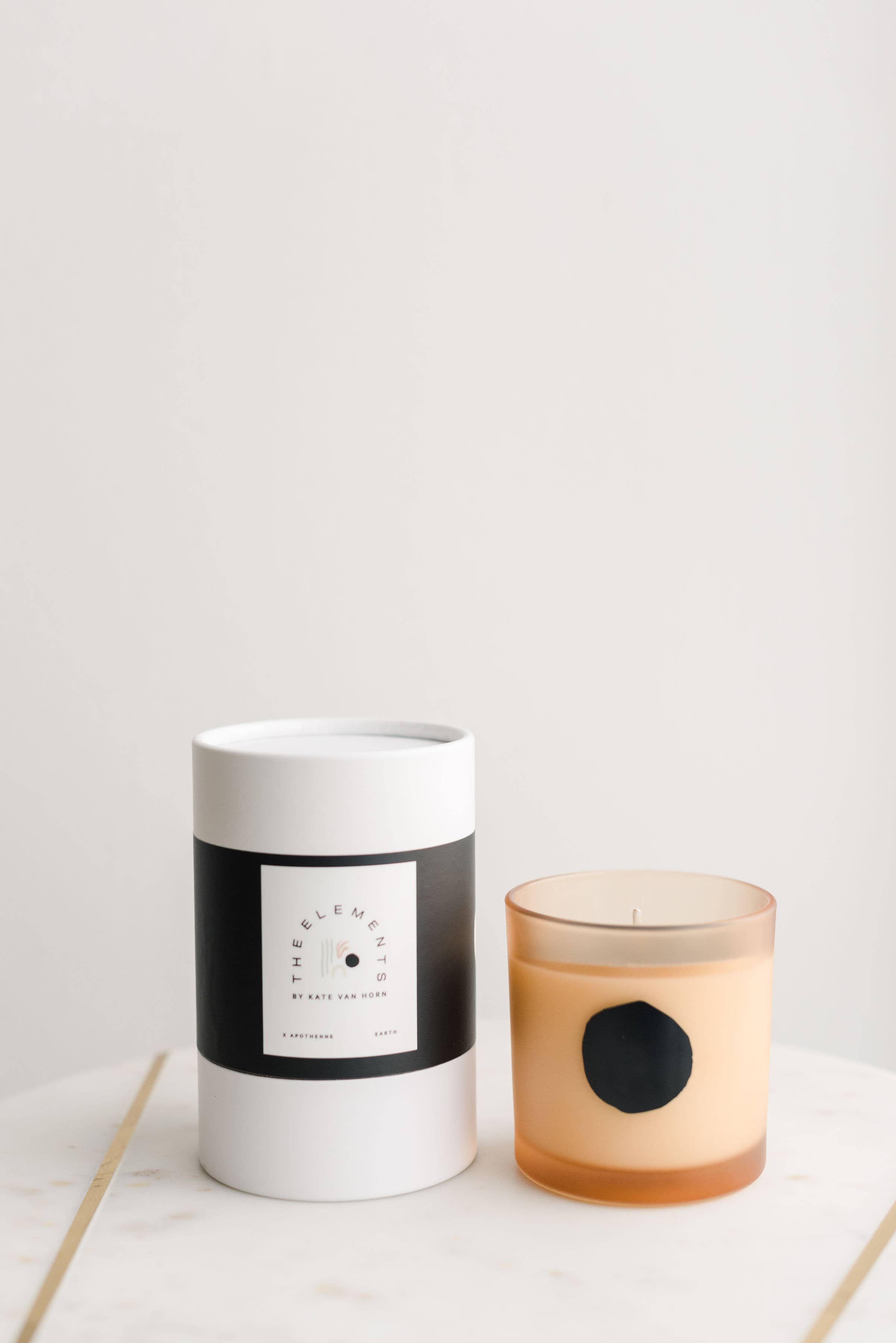 Apothenne Los Angeles - Wholesale Jar/Filled Candle - 10 oz Earth Element Candle2