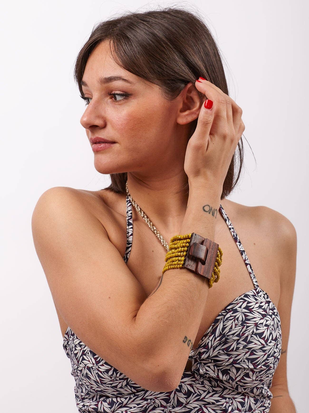 Bijondo - Wholesale Beaded Bracelet - Wooden Buckle Bracelet and Glass Beads, costume jewelry3