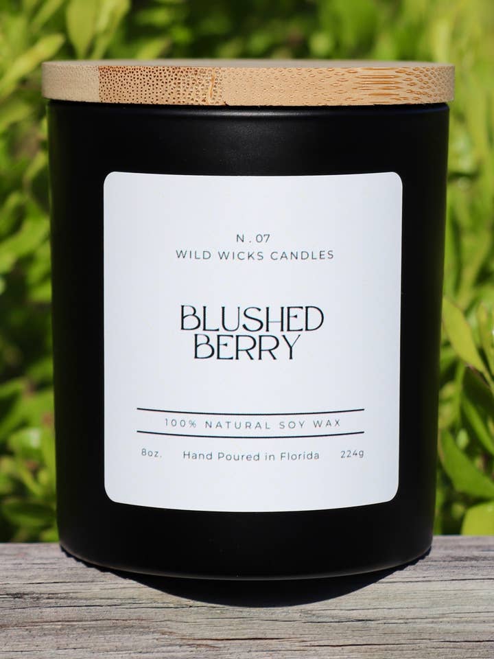 Candela Blushed Berry - 8 oz di soia, non tossica, dolce + frizzante per la vendita all'ingrosso da parte di Wild Wicks Candles