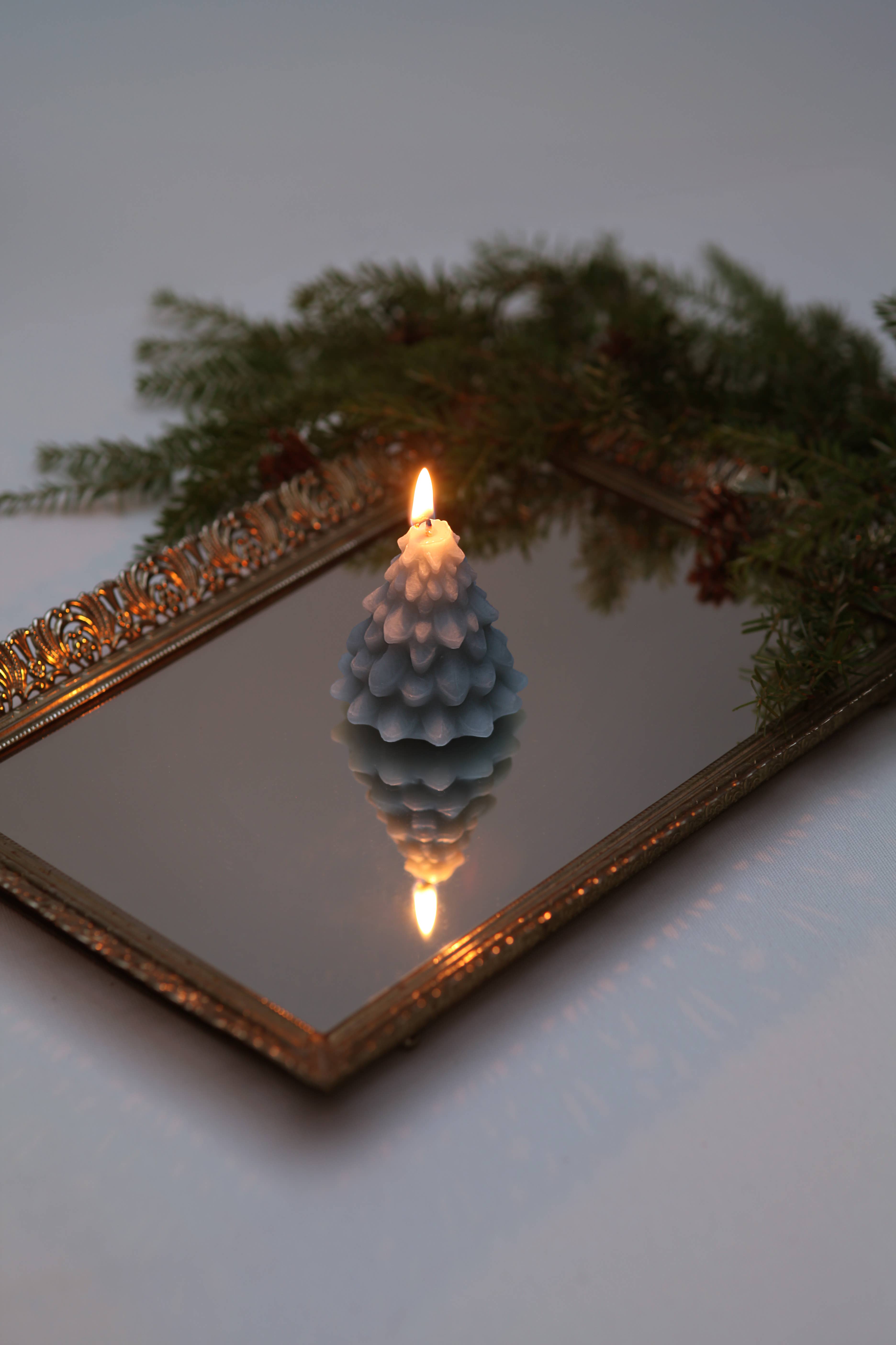 Mo&Co Home – wholesale Prydnadsljus – Mo&Co Home Exclusive: Skulpterade bivaxträd | 2 storlekar6